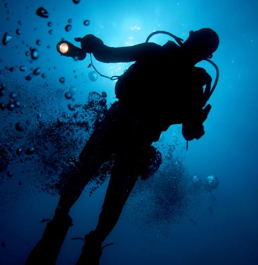 vesi, mees, sukelduja, sinine, valgus, mullid Planctonvideo